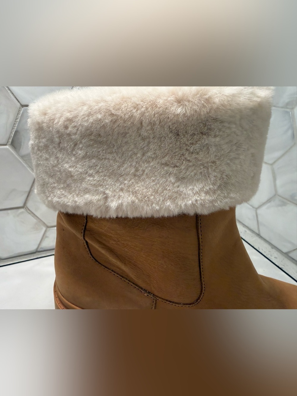 Karl Lagerfeld Paris Carey Fur Cuff Tan Suede Fashion Ankle Boots Sz 9.5 - Picture 4 of 15